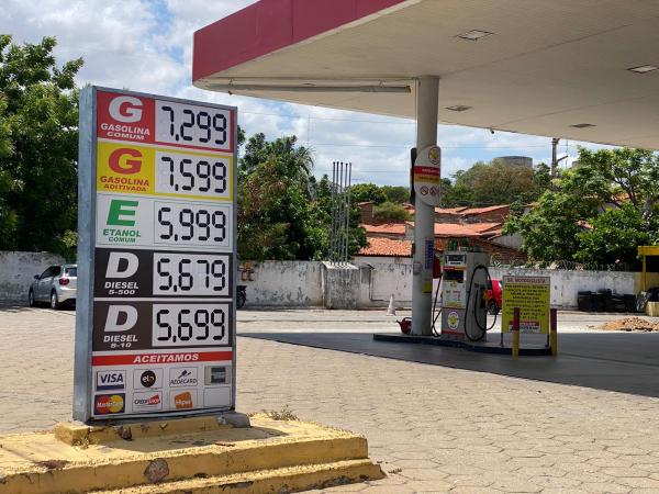 Petrobrás anunciará novo reajuste no preço dos combustíveis, diz governo(Imagem:Raíssa Morais)
