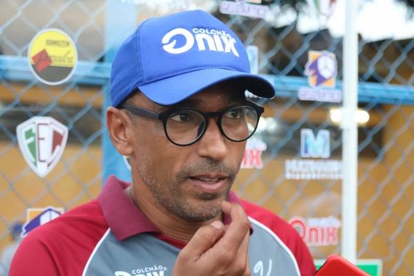  Eduardo, técnico do Fluminense-PI.(Imagem:Pablo Cavalcante )