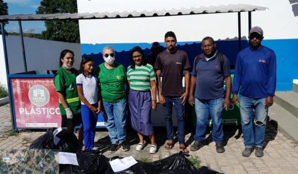  SEMAN coleta mais de 200 kg de materiais recicláveis dos projetos Escola Seletiva e ÓleoColetar(Imagem:Secom)