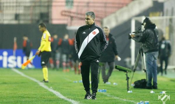 Marcelo Cabo acredita que equipe entendeu como jogar a Série B(Imagem:Rafael Ribeiro/Vasco/Direitos Reservados)