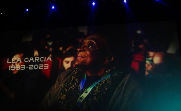 A atriz Léa Garcia, que morreu nesta terça-feira aos 90 anos, foi homenageada no Festival de Gramado, onde seu filho recebeu troféu em nome da artista.(Imagem:Dilson Silva / Ag. News)