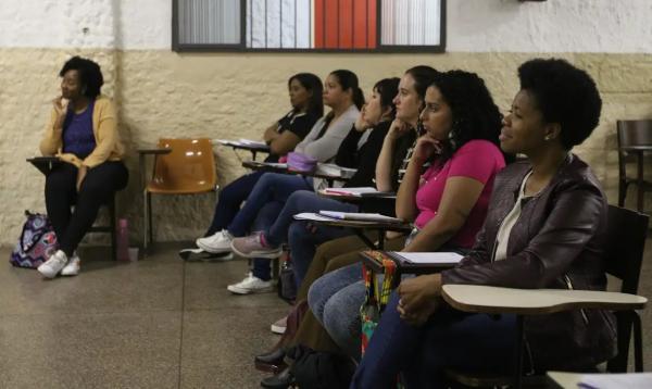 Cursinho Popular Ivone Lara de prepara&ccedil;&atilde;o para concursos p&uacute;blicos em Itaquera, zona leste da capital.(Imagem:Rovena Rosa/Ag&ecirc;ncia Brasil)