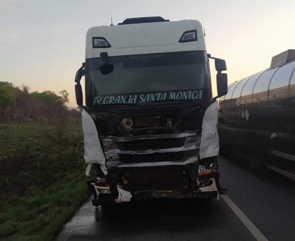  Motorista que conduzia carro da Prefeitura de Pau d