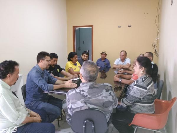 Autoridades, entidades e empresários se reúnem para discutir segurança em Floriano.(Imagem:FlorianoNews)