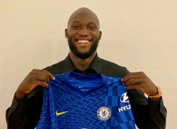 Lukaku deixa a Internazionale e assina contrato de cinco temporadas com o Chelsea(Imagem:Reprodução)