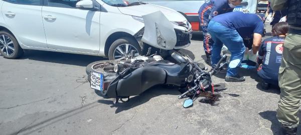 Sinistro de tr&acirc;nsito deixa motociclista ferido na Avenida Eur&iacute;pides de Aguiar, em Floriano.(Imagem:Divulga&ccedil;&atilde;o/PM)