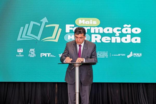 O Mais Formação, Mais Renda foi lançado nessa segunda (24) pelo governador Rafael Fonteles.(Imagem:Gabriel Paulino)