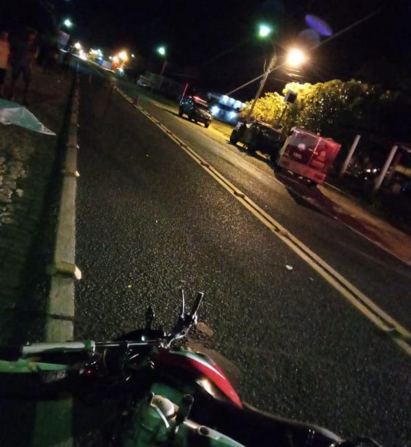 Motociclista que morreu em acidente na BR-316, em Monsenhor Gil, estava sem capacete.(Imagem:Divulgação/PRF)