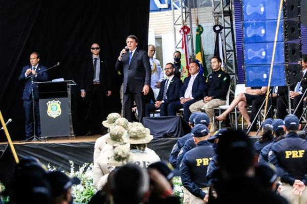 Presidente Bolsonaro fez discurso curto durante evento em Florianópolis e falou sobre Estados Unidos.(Imagem:Diorgenes Pandini/ NSC)