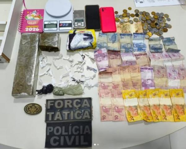 For&ccedil;a T&aacute;tica prende casal suspeito de tr&aacute;fico de drogas no bairro Curador, em Floriano.(Imagem:Reprodu&ccedil;&atilde;o/Instagram)