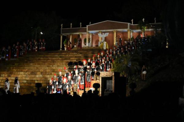 A Paixão de Cristo de Floriano é a segunda maior encenação a céu aberto do país.(Imagem:Divulgação)