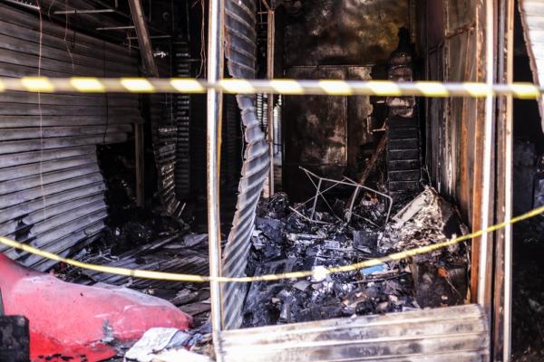 Lojas ficaram destruídas durante incêndio no Shopping da Cidade, em Teresina.(Imagem:Rômulo Piauilino/Prefeitura de Teresina)