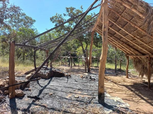 Incêndio nas casas de indígenas no Sul do Piauí.(Imagem:Divulgação /PC-PI)