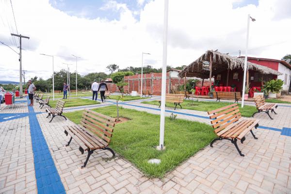 Infraestrutura e lazer: Ciro Nogueira inaugura obras de mais de R$ 600 mil em Francisco Ayres(Imagem:Ascom)