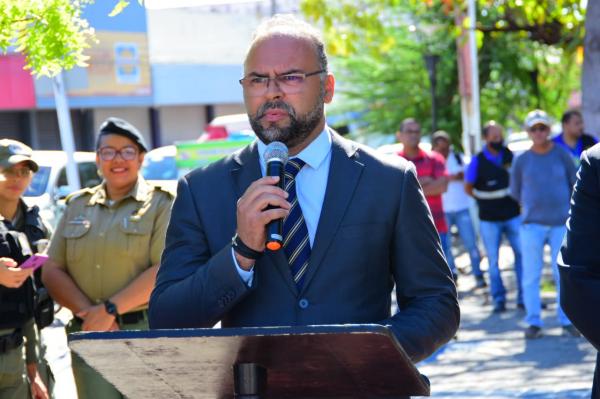 Vereadores participam oficialmente da abertura da Semana da Pátria em Floriano(Imagem:Câmara Municipal de Floriano )