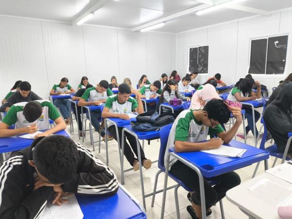Enem+ funciona como treino para a prova oficial.(Imagem:Divulgação)