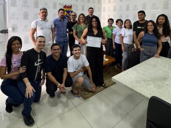 Aluna do curso de Matemática do Campus Torquato Neto é a primeira mulher a receber Láurea Acadêmica.(Imagem:Ascom Uespi)