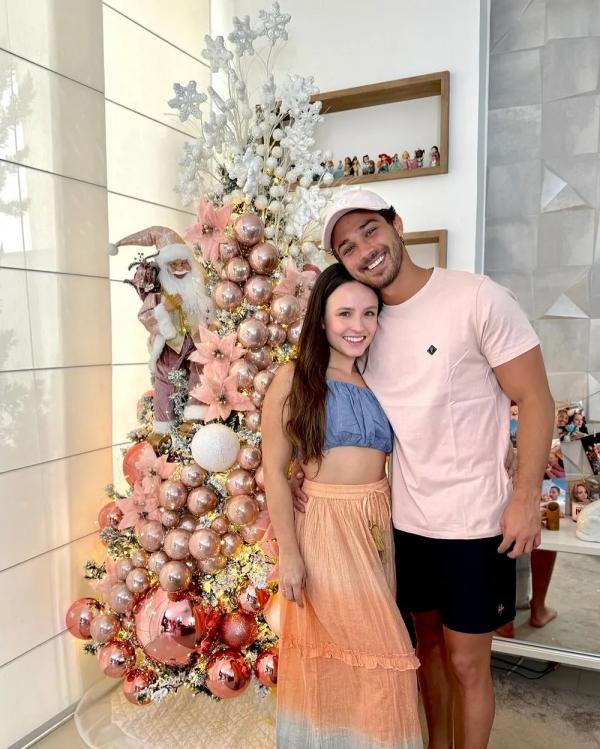 Larissa Manoela e André Luiz Frambach(Imagem:Reprodução/Instagram)