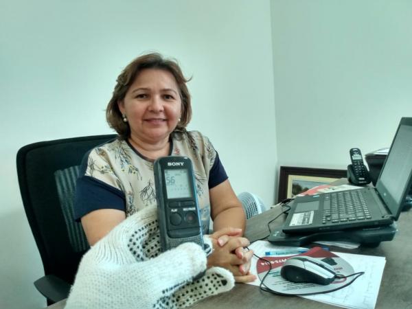 Izabel Carvalho, presidente do PTB de Floriano.(Imagem:FlorianoNews)