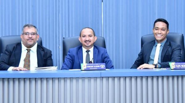 Vereadores David OKa, MArcony Alysson e Felipe Vieira(Imagem:CMF)