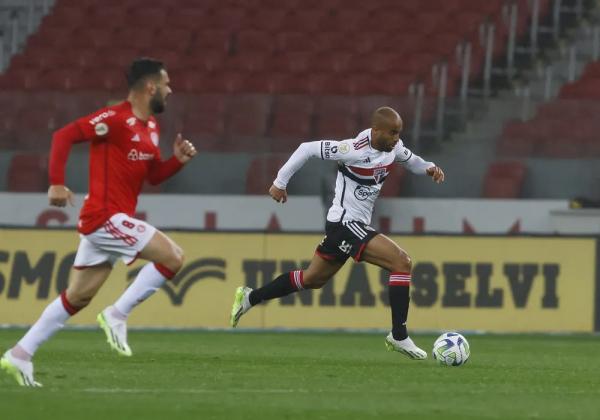 Lucas em Inter x São Paulo(Imagem:Rubens Chiri/Saopaulofc.net)