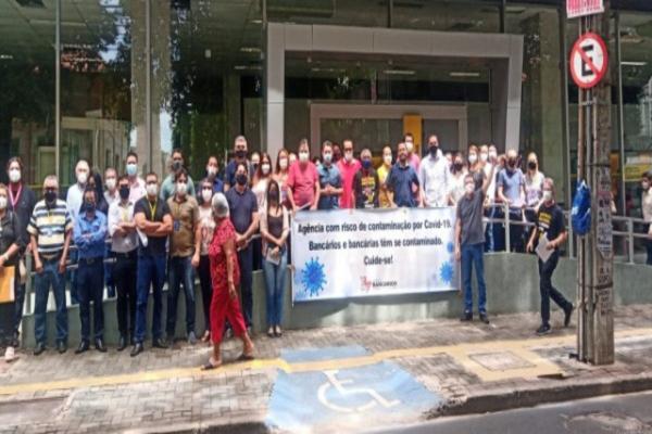 Bancários protestam contra surto de Covid-19 em agências no Piauí(Imagem:Divulgação)