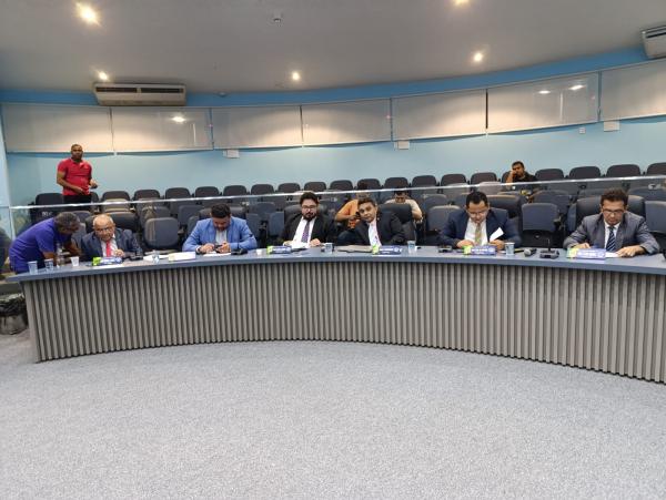 Câmara Municipal de Floriano realiza duas sessões ordinárias consecutivas(Imagem:FlorianoNews)
