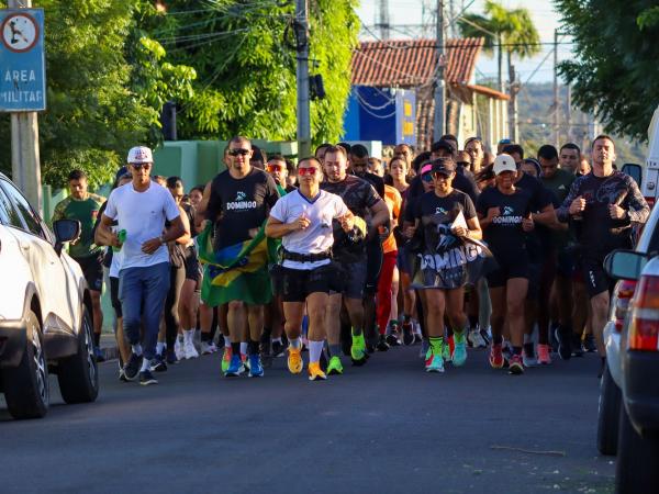 I Treinão da Corrida da Fogueira reúne atletas e militares em Floriano.(Imagem:Divulgação/PM)