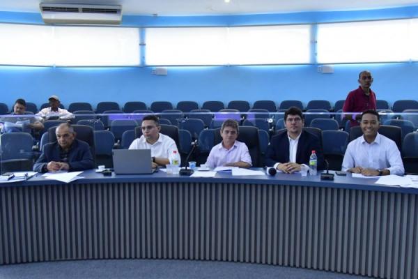 Prefeitura de Floriano apresenta Prestação de Contas do 1º Quadrimestre de 2025 à Câmara Municipal(Imagem:Secom)