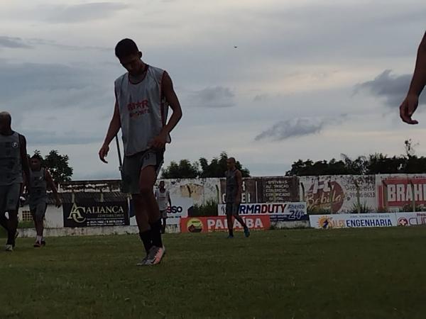 Corisabbá intensifica treinos para enfrentar o Flamengo neste domingo (27)(Imagem:FlorianoNews)