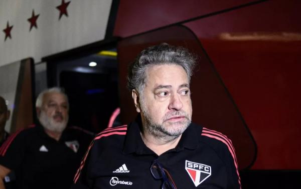 Presidente Julio Casares e a diretoria do São Paulo correm contra o tempo.(Imagem:Marcos Ribolli)