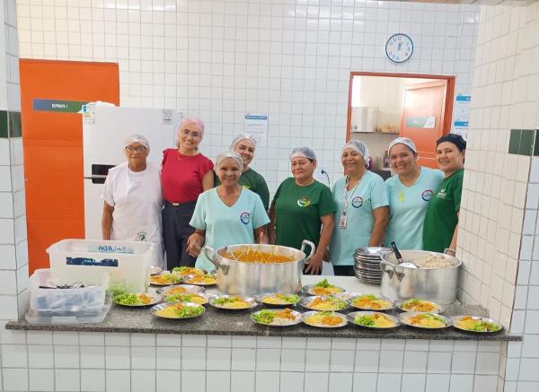 Aluno autista supera seletividade alimentar com ajuda da merenda escolar no Piauí(Imagem:Ascom Seduc)