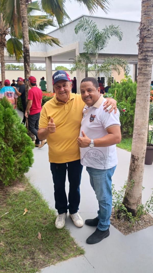 Edmilson Carvalho e comitiva de Sucupira do Riachão prestigiam a IX Festa do Vaqueiro em Barão de Grajaú(Imagem:Ascom)
