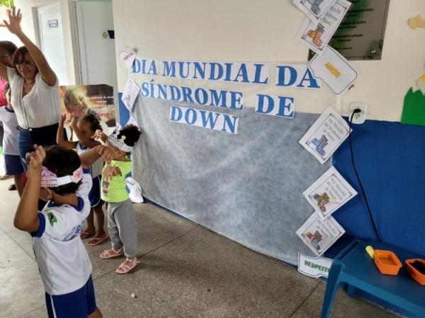 Secretaria de Educação de Floriano realiza ação em alusão ao