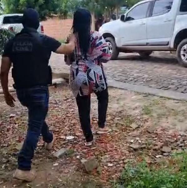 Mulher é presa suspeita de participar de assassinato durante festa em José de Freitas.(Imagem:Polícia Civil)