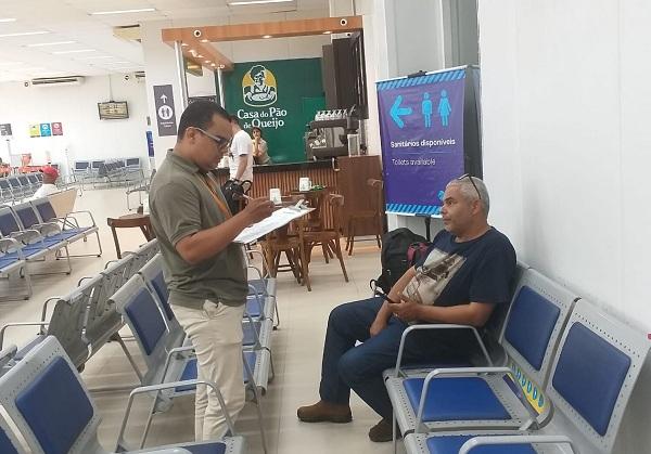 Pesquisa realizada com passageiros no Aeroporto de Teresina.(Imagem:PMT)