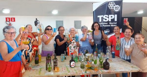 Sesc Beira Rio realiza oficina de pintura em vidro para público 60+.(Imagem:Divulgação)