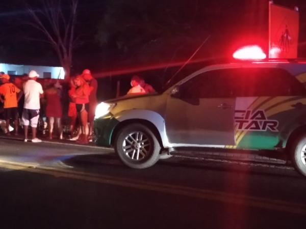 Motociclista morre ao colidir em cavalo na BR-343(Imagem:FlorianoNews)