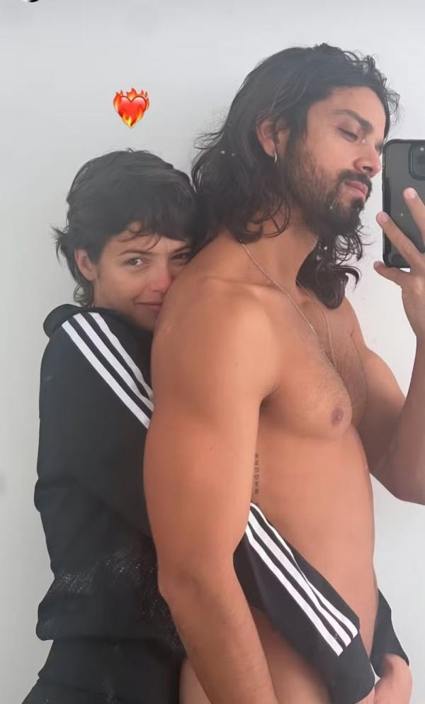 A atriz Agatha Moreira e o ator Rodrigo Simas.(Imagem:Reprodução/Instagram)