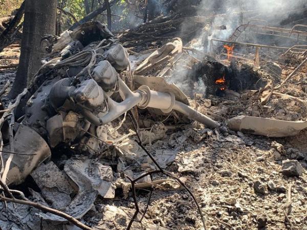 Destroços do avião que caiu na zona rural de Teresina.(Imagem:Marcos Prado/TV Clube)