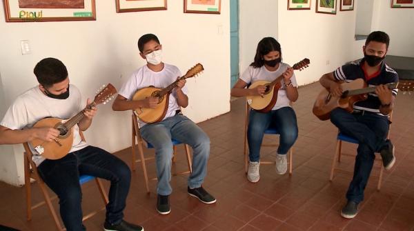 Legado do grupo Bandolins de Oeiras segue vivo nos jovens da cidade, no Sul do Piauí(Imagem:Reprodução)