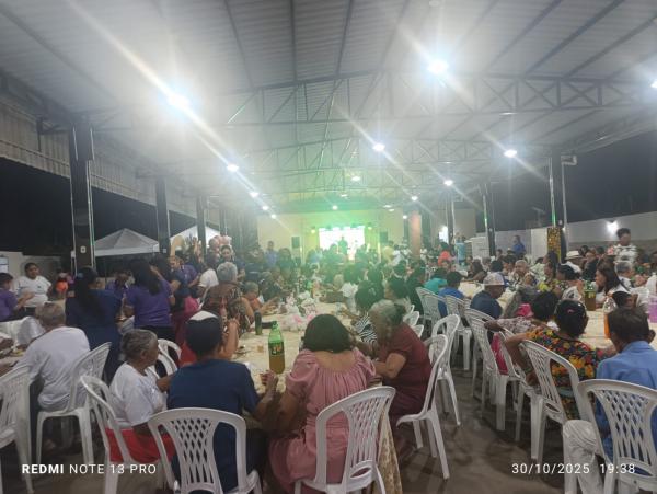 Prefeitura de Floriano promove noite especial de alegria e valorização para os idosos.(Imagem:FlorianoNews)