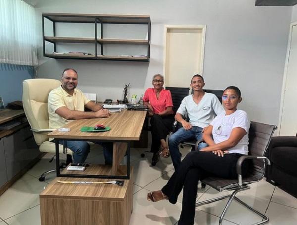 Vereador Joab Curvina busca parcerias para apoiar Casa de Acolhimento ao Idoso Manoel da Guia.(Imagem:Reprodução/Instagram)