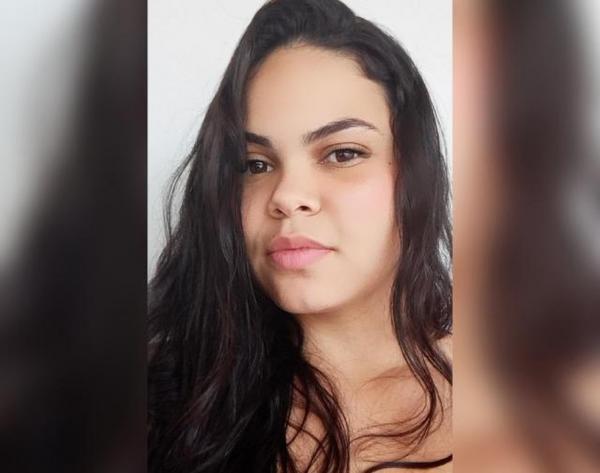 Evellin Rodrigues, 23 anos, foi morta com um golpe de machadinha e quatro golpes de faca no Piauí(Imagem:Reprodução)