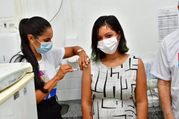 Floriano: População comparece ao Dia D de Vacinação contra a Gripe.(Imagem:Secom)