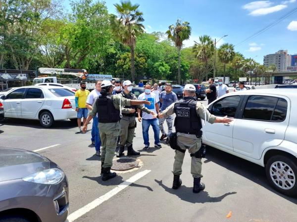 Protesto de motoristas de aplicativo contra alta no preço dos combustíveis tem confusão na Alepi(Imagem:Jonas Carvalho)