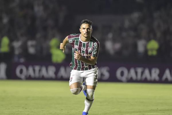  Willian Bigode comemora gol do Fluminense sobre o Millonarios.(Imagem: André Durão/ge )