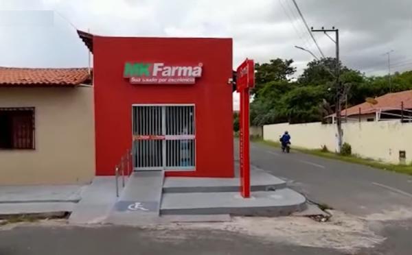 Dupla invade farmácia em Floriano e anuncia assalto em Floriano.(Imagem:Reprodução)
