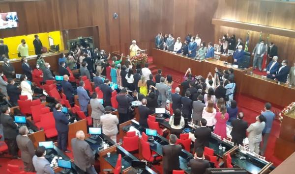 Wellington Dias (PT) renuncia ao cargo e Regina Sousa (PT) toma posse como governadora do Piauí.(Imagem:Lucas Marreiros/g1)