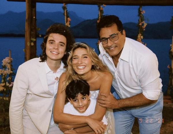 Sasha abre álbum de casamento com João Figueiredo(Imagem:Reprodução)